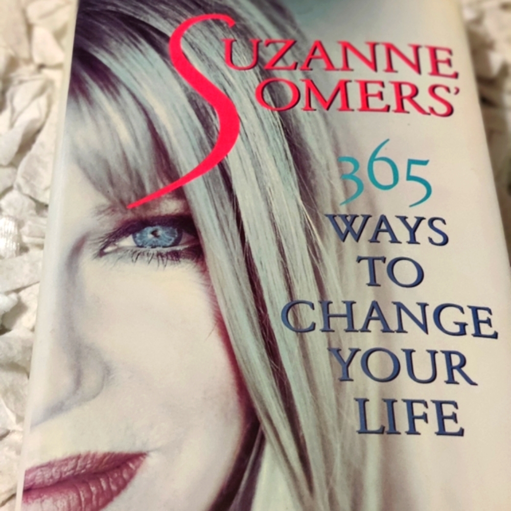 Suzanne Somers 365 Ways to Change Your Life Book New Book New Condition,